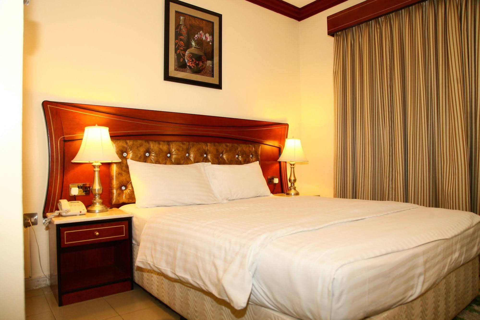 Saffron Hotel Dubai Eksteriør billede